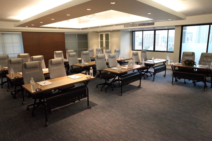 Imagen de los interiores del Hotel Parkroyal Suites Bangkok. Foto 10