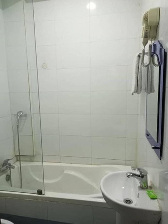 Imagen de la habitación del Hotel Parks. Foto 11