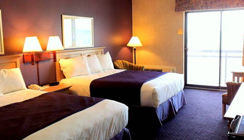 Imagen de la habitación del Hotel Parkshore Resort. Foto 3