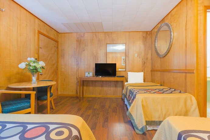 Imagen general del Hotel Parkside Motel By OYO Meadville Conneaut Lake. Foto 4