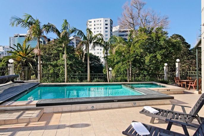 Imagen de la piscina del Hotel Parkside and Apartments Auckland. Foto 15