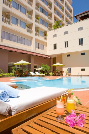 Imagen de la piscina del Hotel Parkview. Foto 14