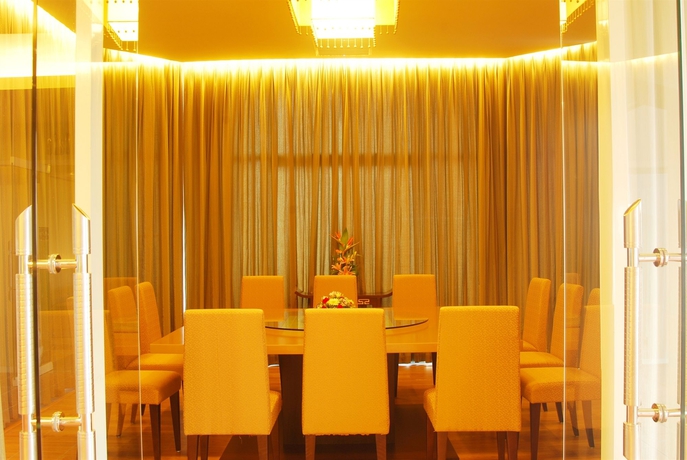 Imagen de los interiores del Hotel Parkview. Foto 11