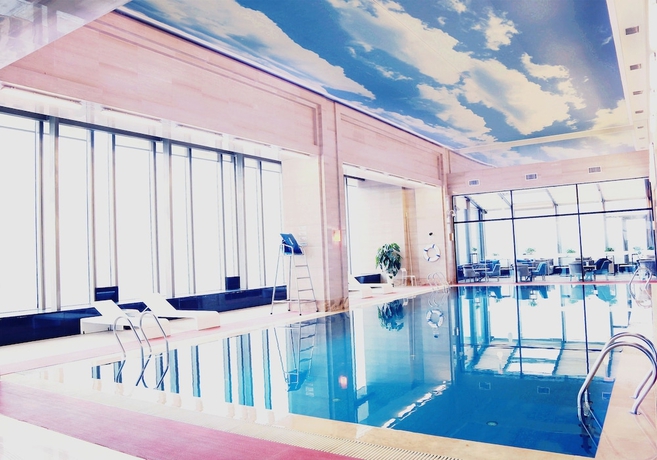 Imagen de la piscina del Hotel Parkview Hotel Taiyuan. Foto 19