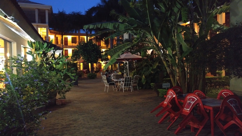 Imagen de los interiores del Hotel Parkview Inn. Foto 17