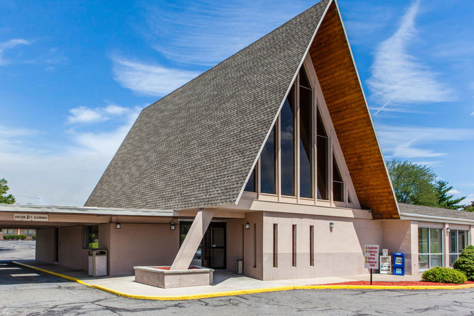 Imagen de los exteriores del Hotel Parkview Inn and Conference Center. Foto 7