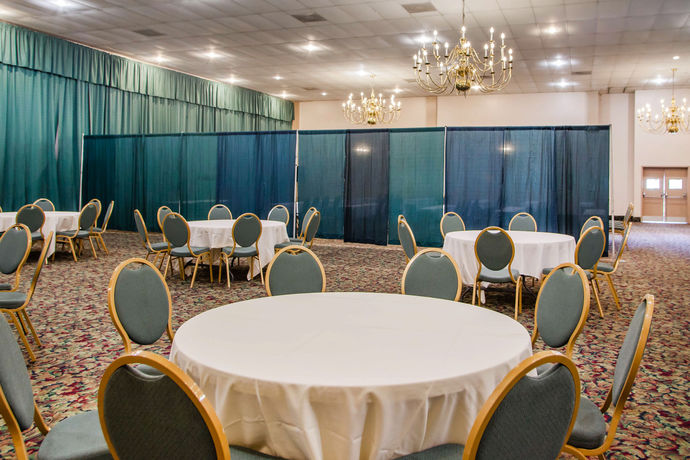 Imagen de los interiores del Hotel Parkview Inn and Conference Center. Foto 14