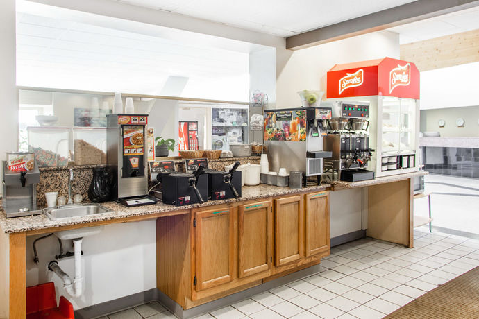 Imagen del bar/restaurante del Hotel Parkview Inn and Conference Center. Foto 4