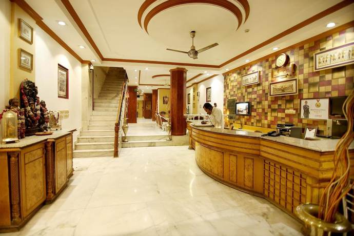 Imagen de los interiores del Hotel Parkway Deluxe. Foto 15