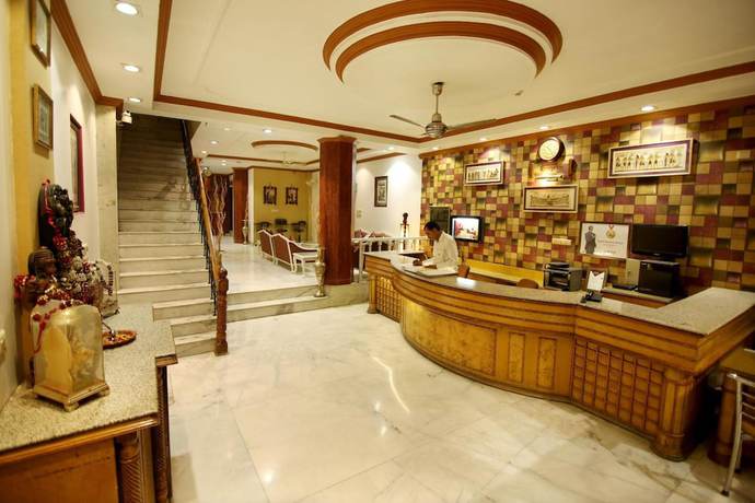 Imagen de los interiores del Hotel Parkway Deluxe. Foto 19