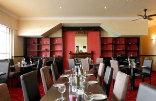 Imagen del bar/restaurante del Hotel Parkway. Foto 3