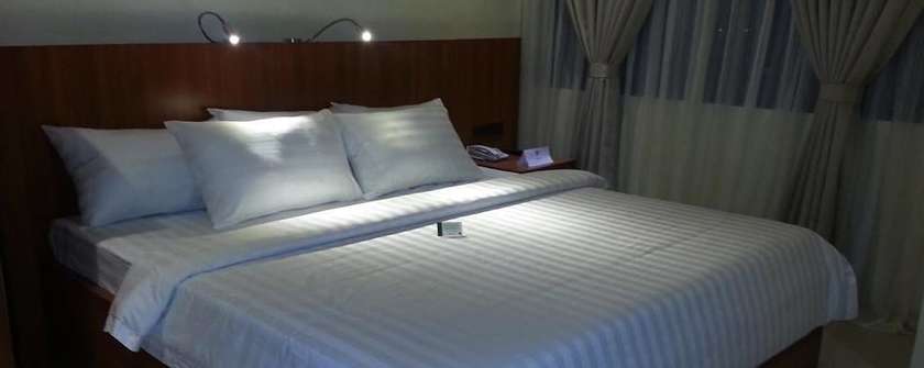 Imagen de la habitación del Hotel Parkway Hotel. Foto 12