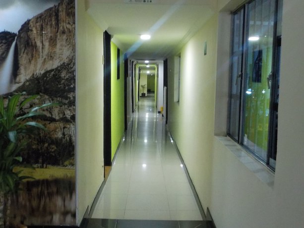 Imagen de los interiores del Hotel Parkway Inn 58 Street. Foto 12