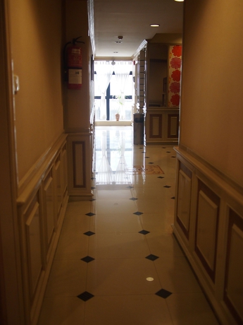 Imagen de los interiores del Hotel Parkway Inn, Bangkok. Foto 8