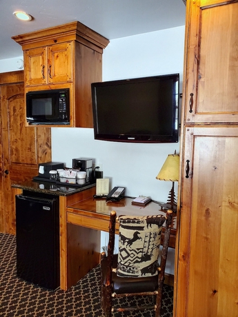 Imagen de la habitación del Hotel Parkway Inn. Foto 14