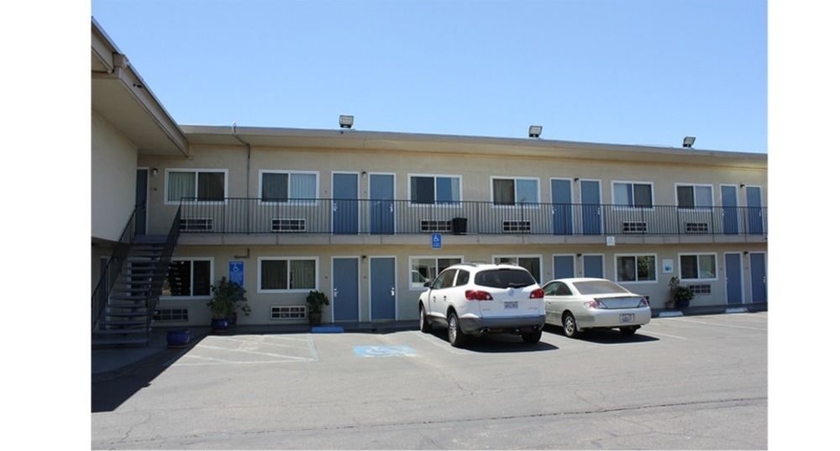 Imagen de los exteriores del Hotel Parkway Inn, Fresno. Foto 10