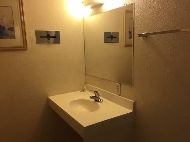 Imagen de la habitación del Hotel Parkway Inn, Fresno. Foto 8