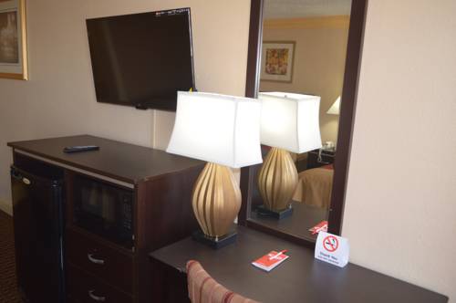 Imagen de la habitación del Hotel Parkway Inn Of Birmingham. Foto 4