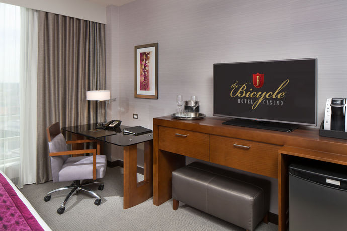 Imagen de la habitación del Hotel Parkwest Bicycle Casino. Foto 13