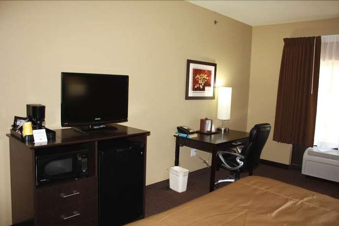 Imagen de la habitación del Hotel Parkwood Inn And Suites. Foto 6