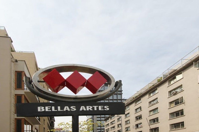 Imagen de los exteriores del Hotel Parlamento. Foto 15