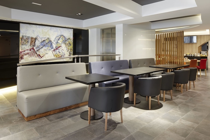 Imagen de los interiores del Hotel Parma, San Sebastián. Foto 19