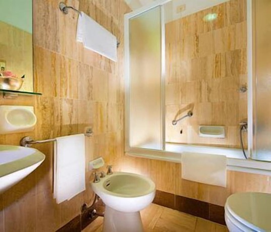 Imagen de la habitación del Hotel Parma e Oriente. Foto 11