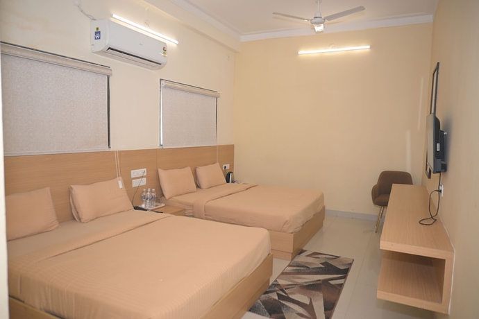 Imagen de la habitación del Hotel Parmanand Bhawan. Foto 3