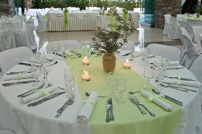 Imagen de los interiores del Hotel Parnis Palace Suites. Foto 9