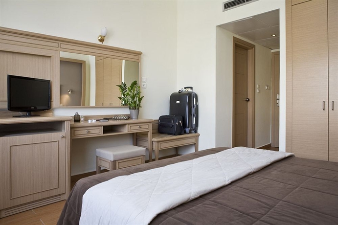 Imagen de la habitación del Hotel Parnon. Foto 10