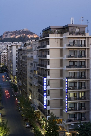 Imagen de los exteriores del Hotel Parnon. Foto 16