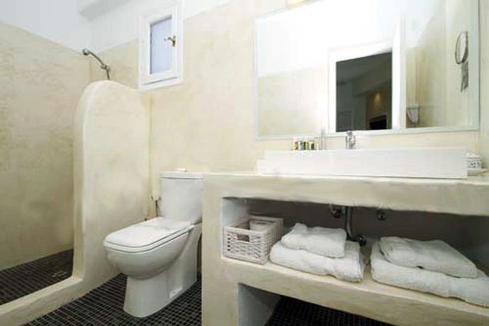 Imagen de la habitación del Hotel Paros Agnanti. Foto 10