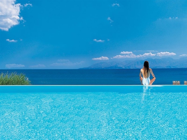 Imagen general del Hotel Paros Blue Dolphin. Foto 7