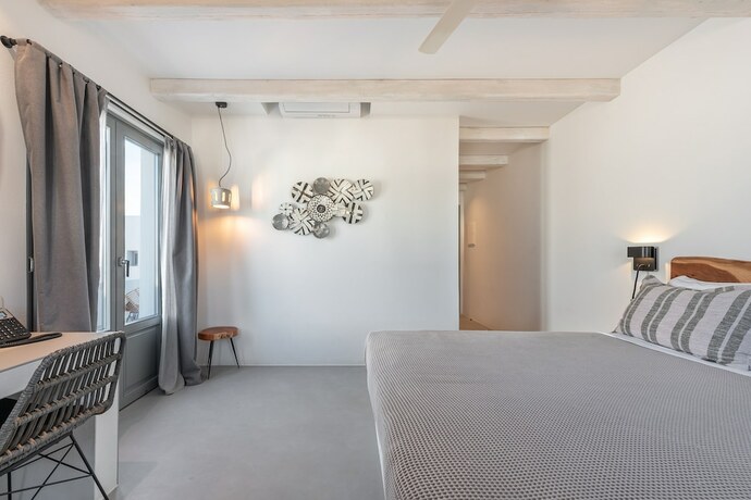 Imagen general del Hotel Paros Cape Suites. Foto 10