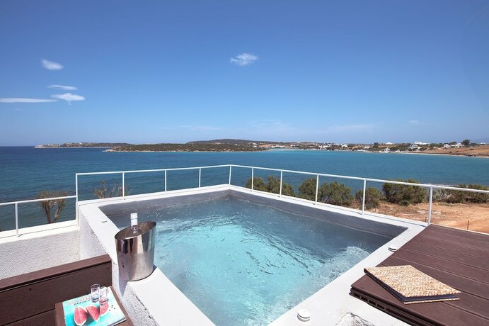 Imagen de la habitación del Hotel Paros Comfy Suites. Foto 15