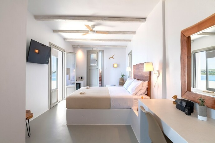 Imagen general del Hotel Paros Comfy Suites. Foto 6