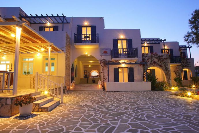Imagen general del Hotel Paros Inn. Foto 2