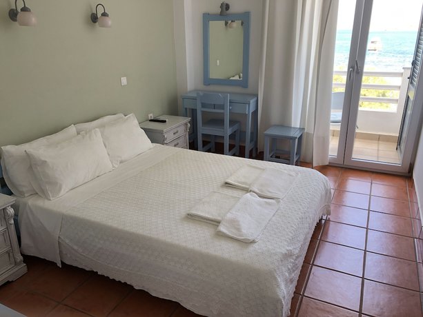 Imagen de la habitación del Hotel Paros, Paros Ciudad. Foto 7