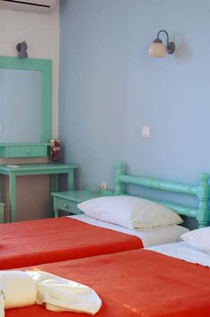 Imagen de la habitación del Hotel Paros, Paros Ciudad. Foto 13