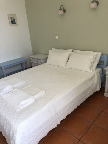 Imagen de la habitación del Hotel Paros, Paros Ciudad. Foto 18