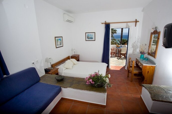 Imagen de la habitación del Hotel Paros Philoxenia. Foto 15