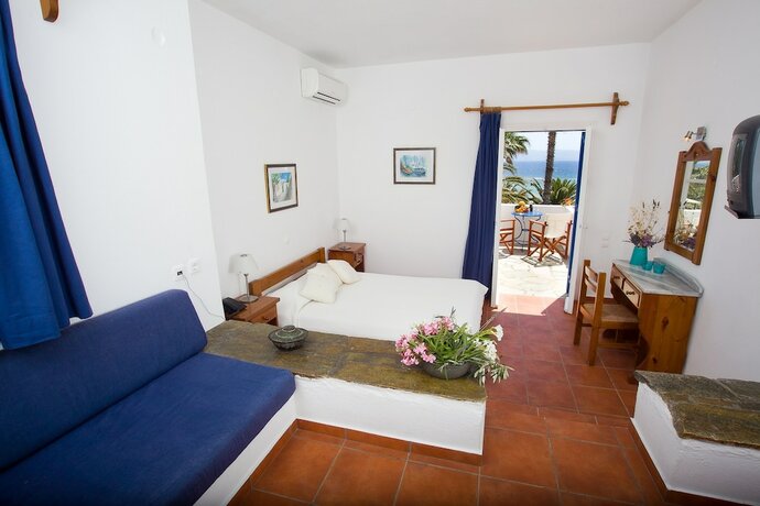 Imagen de la habitación del Hotel Paros Philoxenia. Foto 16