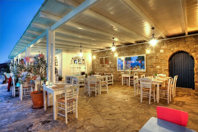Imagen general del Hotel Paros Philoxenia. Foto 10