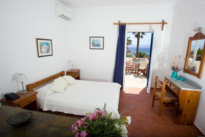 Imagen de la habitación del Hotel Paros Philoxenia. Foto 19