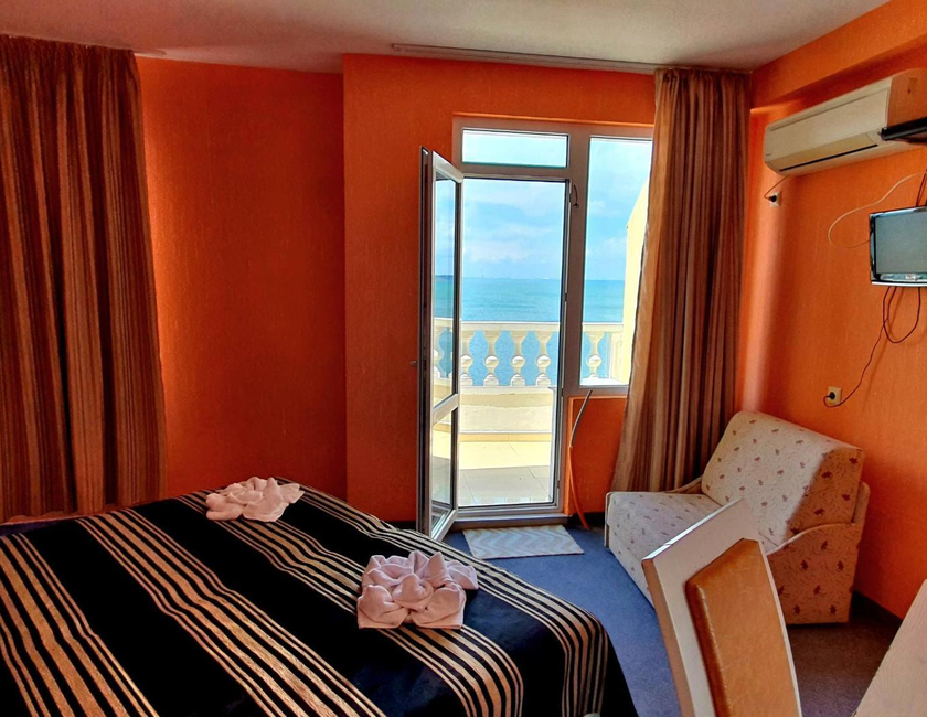 Imagen general del Hotel Paros, Pomorie. Foto 25