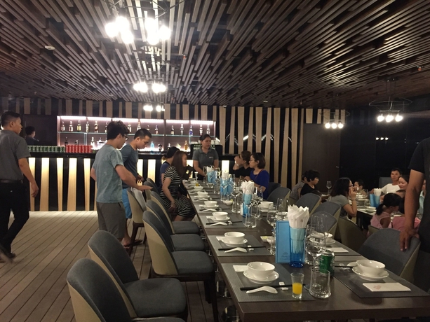 Imagen del bar/restaurante del Hotel Parosand Danang. Foto 6