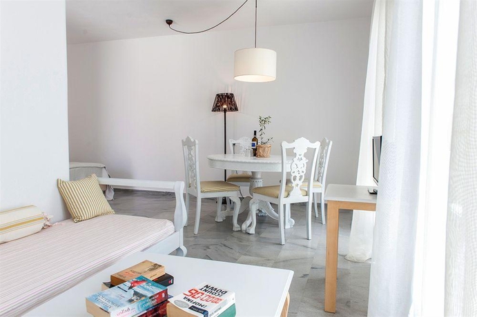 Imagen general del Hotel Parosland. Foto 12