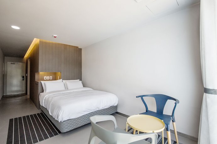 Imagen de la habitación del Hotel Parotia Water House. Foto 2