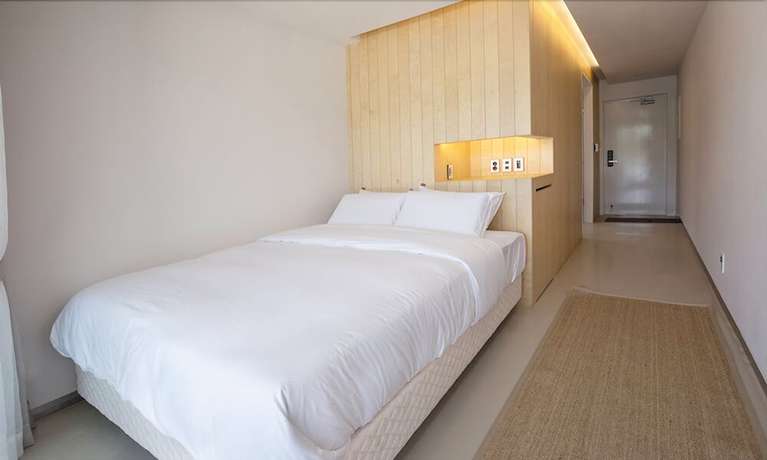 Imagen de la habitación del Hotel Parotia Water House. Foto 4