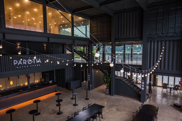 Imagen de los interiores del Hotel Parotia Water House. Foto 20